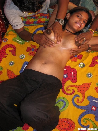 Slut Girls From India - Popular Indian Sluts Porn Pictures - YOUX.XXX